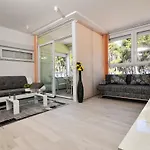 Appartement Laura 1 *
