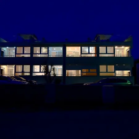 Laura 1 Apartman *