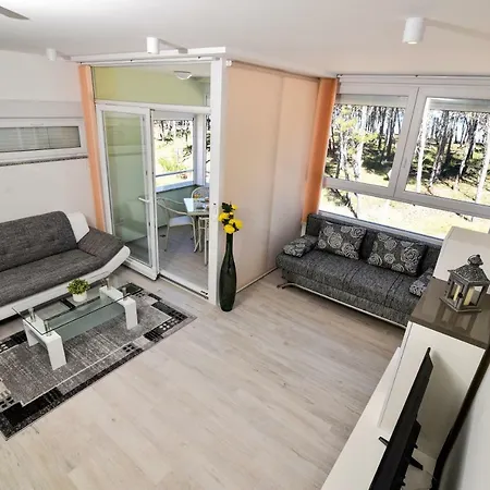 Laura 1 Apartman Privlaka
