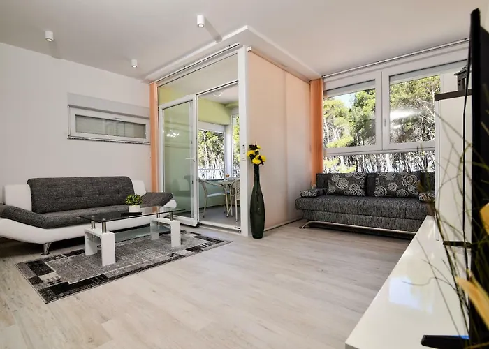 Appartement Laura 1 *