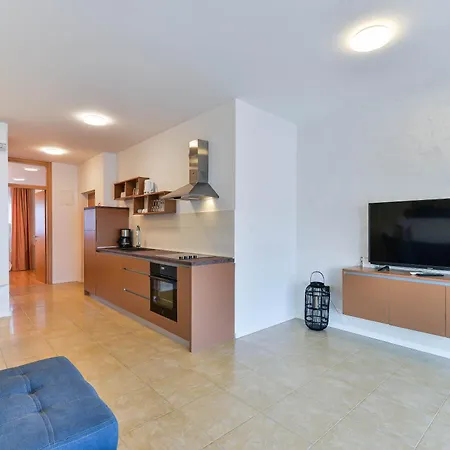 Laura 1 Apartman