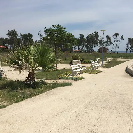 Laura 1 Privlaka (Zadar)