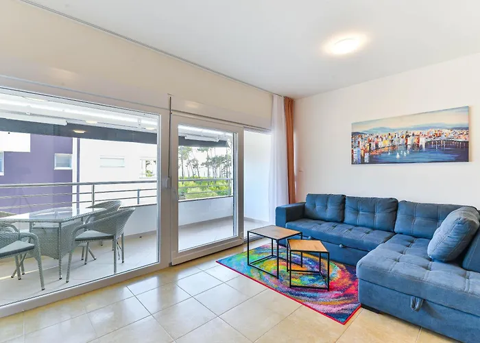 Laura 1 פריבלאקה