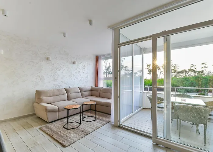 Laura 1 * פריבלאקה